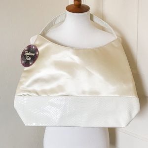3/$30 NWT Cream Uptown Tote